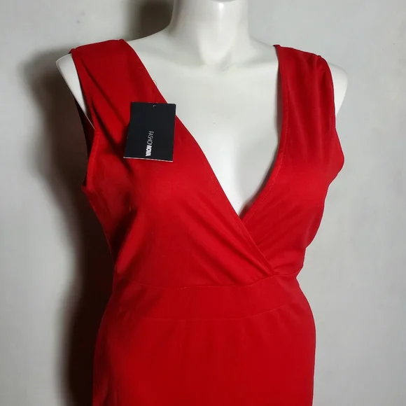 Fashion nova red ruffle dress size 2XL. Fashion nova red ruffle dress size 2XL.